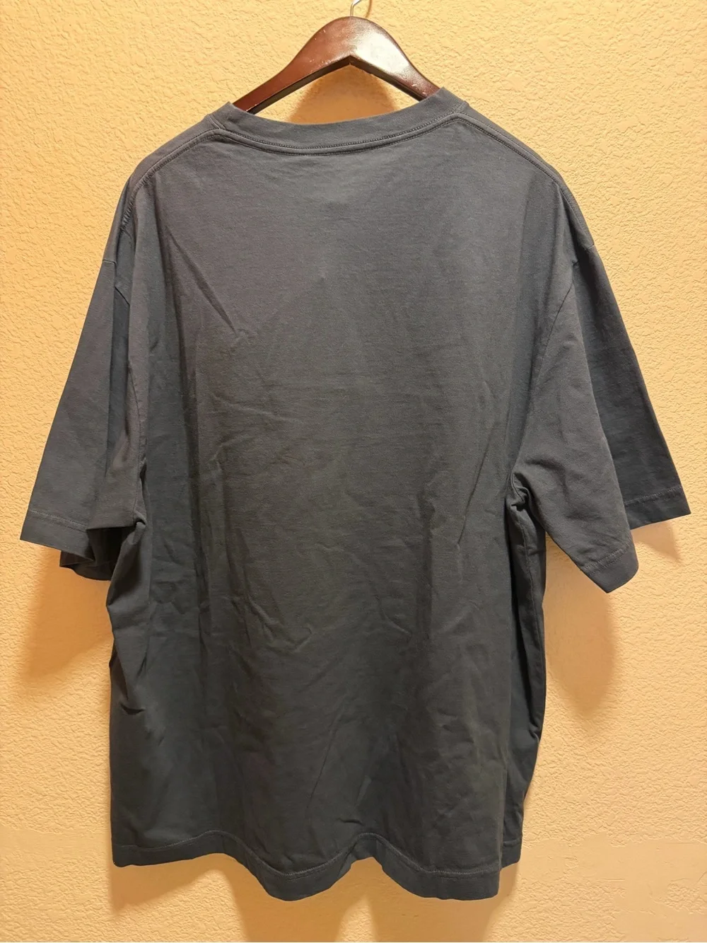 New Authentic Gucci Logo Black T Shirt Size L Oversized